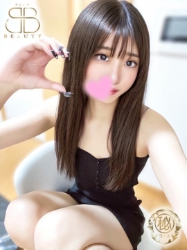 まる【責め派な細身美女】