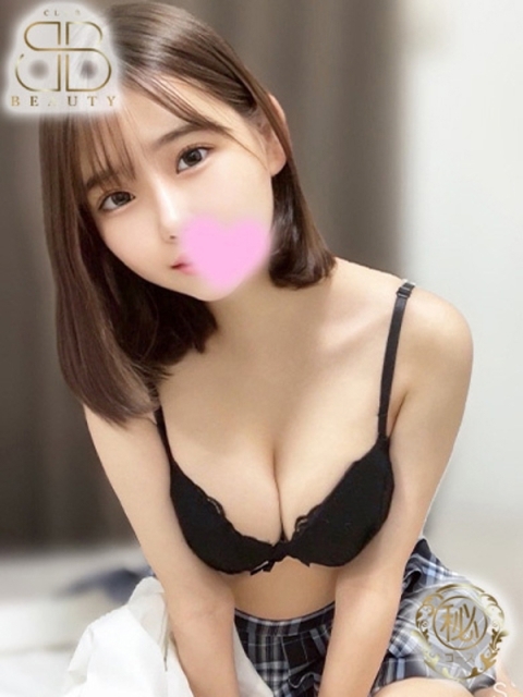 ももな【驚愕美貌の博多っ子】